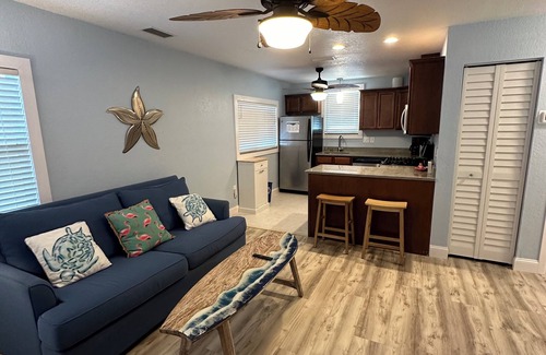 Cocoa Beach Apartment | Coco Sands Beachside Cottages