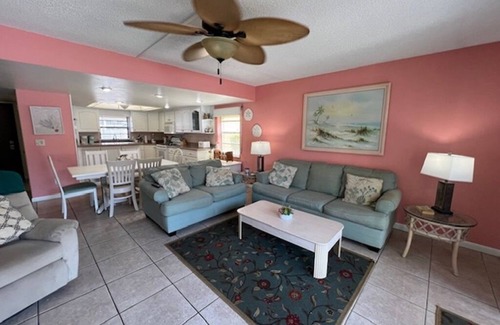 Avon By The Sea Condo | Cocoa Beach Club On- the- Beach - Great 3 Bedrm, Poolside Condo