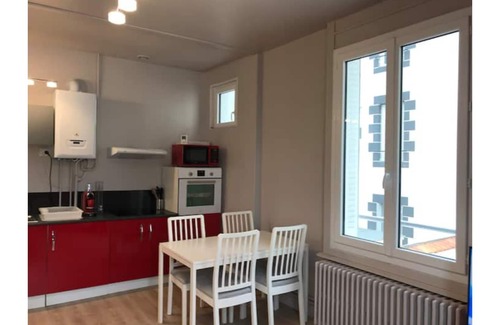 Chamalieres Apartment | Cocon Calme Poss Hammam Jacuzzi