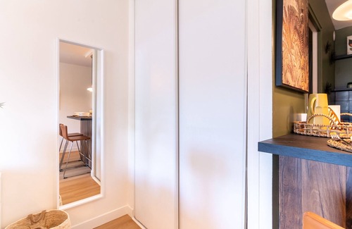 Chevilly-Larue Apartment | Cocon Coloré - Studio pour 2, 30min de Paris