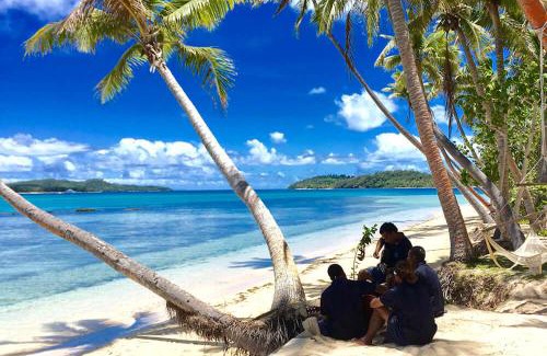 Tavewa Island Resort | Coconut Beach Resort