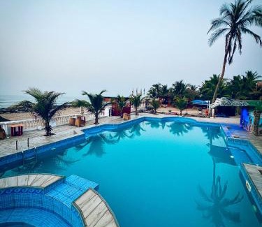 Prampram Hotel | Coconut Pointe Villa & Beach Resort