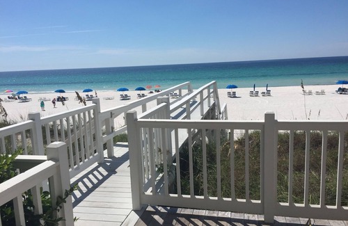 Sunnyside House | "Coconut Telegraph" Gulf Front 5 Bd 4.5 Ba House In Carillon 2 Mi From Rosemary