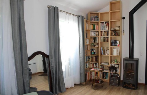 Haut Montmorency Apartment | Cocoon in a green setting, private garden