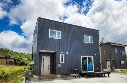 Kaneshi Apartment | CODE ROOMS OKINAWA 今帰仁の貸切宿 BBQと自然を満喫 美ら海水族館 ジャングリア沖縄まで車で20分 最大7名ok