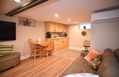 Winthrop Apartment | Cody's Place Winthrop Boston Logan Airport Beaches
