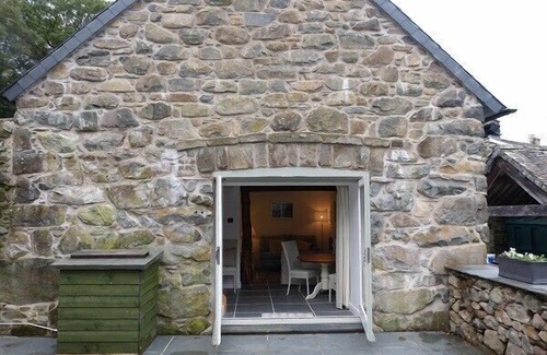 Tabor House | Coed Stable, High quality character barn conversion, underfloor heating