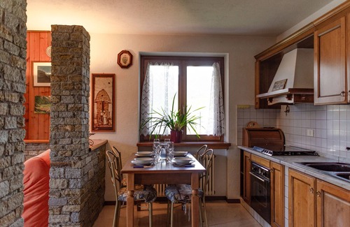 Gimillan Apartment | Cogne Mountain Apartment - Garden and View