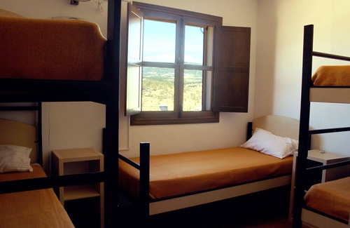 Vinuela Other | Cohabit: Hostel and Ecocultural Space