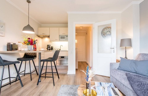 Westerland Apartment | Coherent. South-facing terrace. The sound of the sea. - House Norderstraße