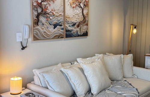 Serra Negra Apartment | Colorful Apartment in the Center of Serra Negra - SP