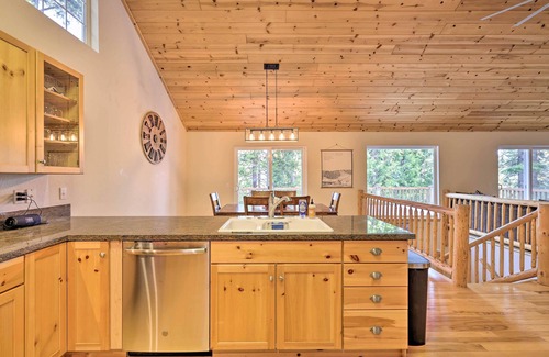 Cold Springs Cabin | Cold Springs Mountain Cabin: Hot Tub & Generator