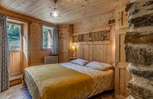 Les Brevieres Ski Chalet | Colettine