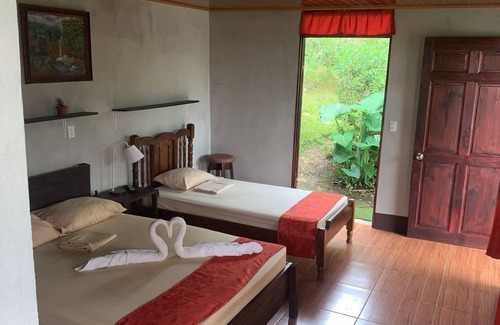 Pavones Cabin | Colibrí Tayutic Cabins