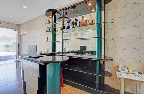 Probolinggo Hotel | Collection O 90783 Probolinggo Homestay