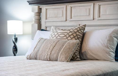 Rock Creek House | Colleens Corner Captivating 4bed 2.5 bath in Charming Neighborhood