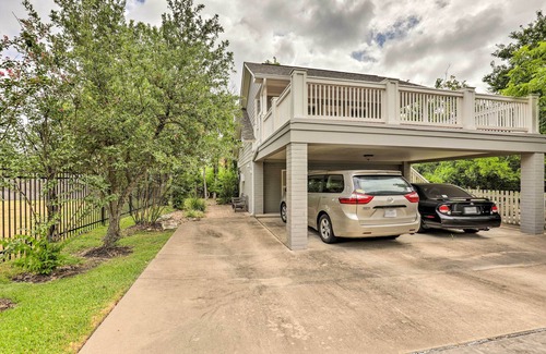 Oakwood Apartment | College Station Studio < 1 Mi to Kyle Field!