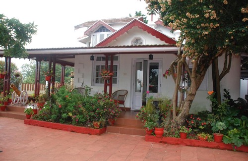 Coonoor House | Colonial 4 B/R Home, Great for Families, Coonoor