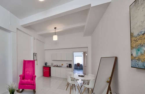 Puerta de Tierra Apartment | Colonial Charm in the Heart of San Juan