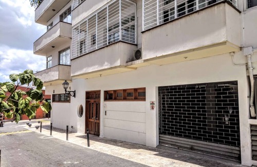 San Anton Apartment | Colonial Zone 1BR Apt @Plaza España, bright &clean