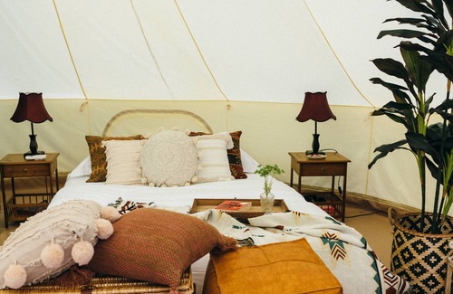 Kuala Lumpur City Centre Villa | Colony: Castra: Glamping in the city