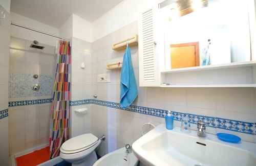 Castiglione Apartment | Colorful a studio with sea view and access to the sea