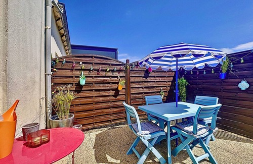 Plerin House | Colorful house - 2 bedrooms - 5 minutes from the sea!