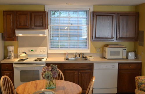 Nantucket Town Apartment | Columbia-Mariner House- One bedroom, one and one half bathroom apartment.