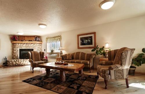 Leadville Hotel | Columbine Inn and Suites