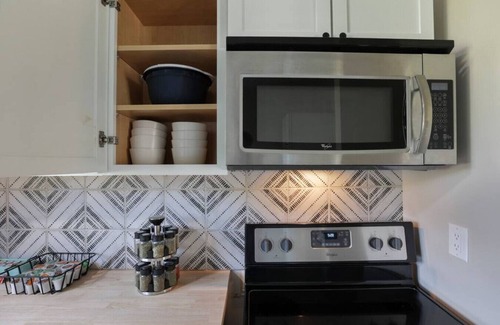 Columbus House | Columbus: Family Friendly Flat