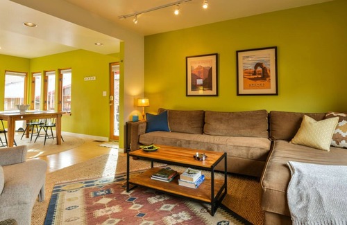 Moab House | Combination Hazel & Violet at StellaRuby Cottages