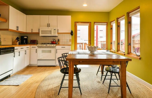 Moab House | Combination Hazel & Violet at StellaRuby Cottages