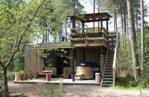 Maaseik House | Combining luxury with back to basics