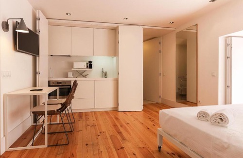 Misericordia Apartment | Combro Suites by Homing
