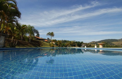 Piracaia House | COME AND JOIN NATURE, SPORT AND LEISURE IN FRONT OF THE DAM