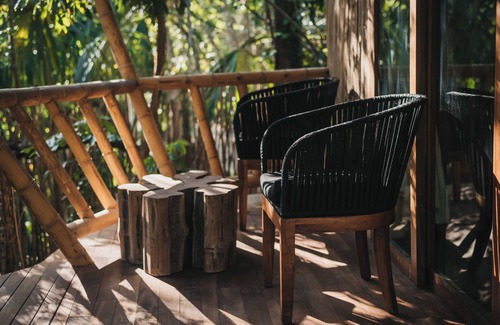 Xul-Ha Hotel | Come and live an experience inside the Mayan Jungle and its 7 Colors Lagoon.