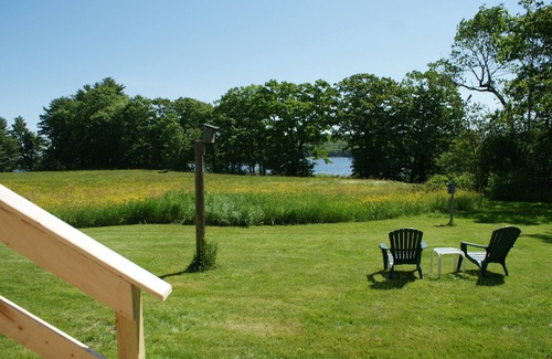 Waldoboro House | Come and relax in Mid Coast Maine. We are child and pet friendly.