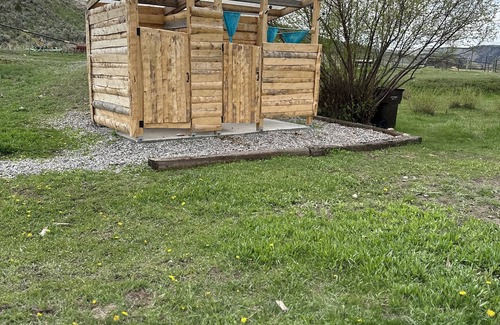 Bone RV Rental | Come camping on a 100 year old cattle ranch