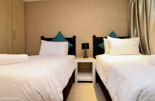 Durban Point Apartment | Come feel the warmth and sunshine of Durban in our Modern beach Apartments