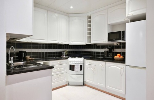 Turku Condo | Come in! "Aninkainen" Triplet next to bus station!