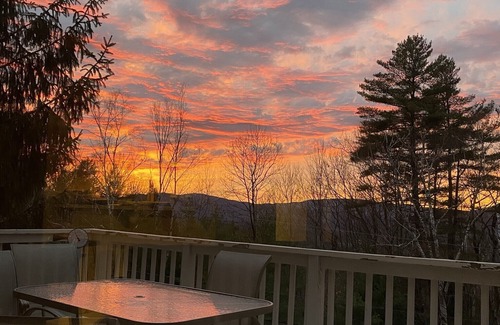 Campton House | Come in & cozy up in beautiful lodge in Waterville Valley.