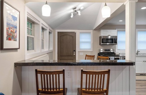 Oden House | Come Make Memories at the Blue Bird Lake House!