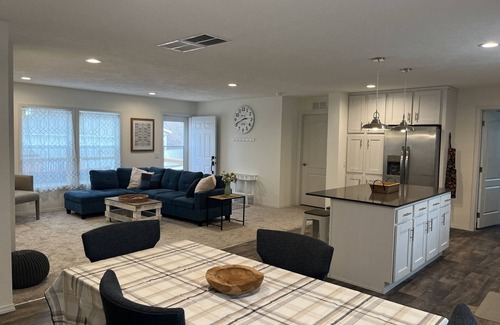 Cody House | Come relax at the Salsbury Star!