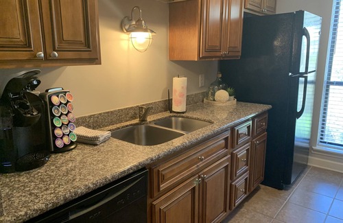Saint Simons Heights Condo | Come relax! Large, comfortable condo with everything you need!