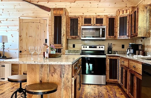 Murphy Cabin | Come Rest, Relax and Explore at the Tipsy Elk Cabin!