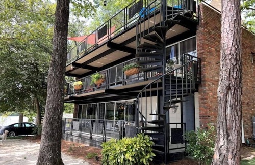 Chapin House | Come stay come play. On site Jet Ski rental, Free Kayaks canoe and paddle board.