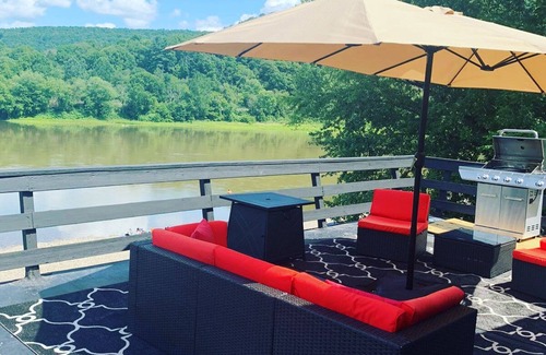 Falls House | Come stay in the beautiful endless mountains on the bank of the River
