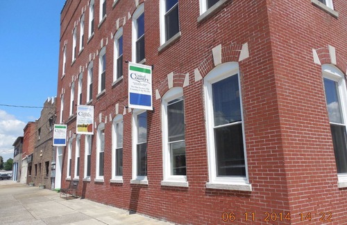 Metropolis Apartment | Come stay in the historic downtown district of Metropolis, IL. Home of Superman