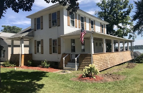 Seneca Falls House | Come to wine country and enjoy spectacular views of Cayuga Lake