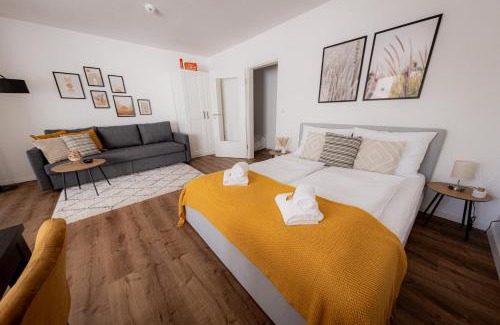 Passau Apartment | Come4Stay Passau - Apartment Seidenhof I voll ausgestattete Küche I Balkon I Badezimmer